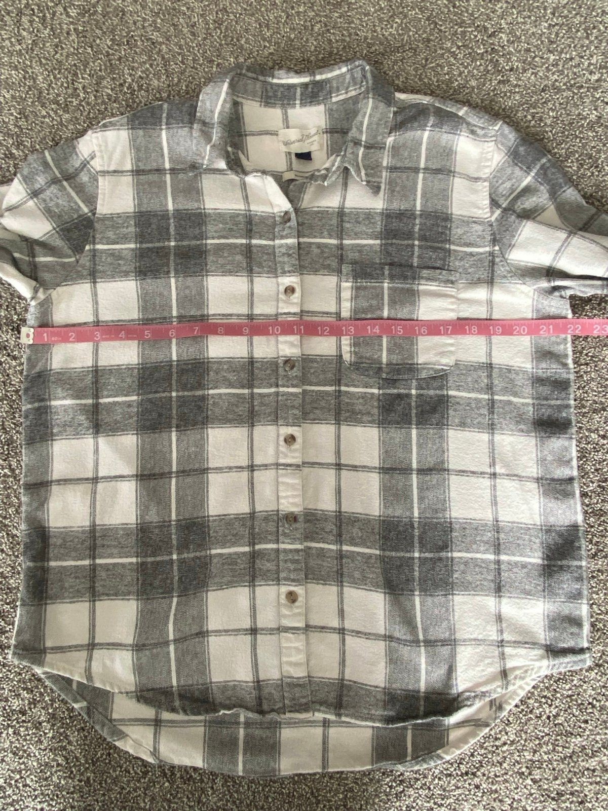 Universal Thread Gray White Plaid Button Shirt Re… - image 4