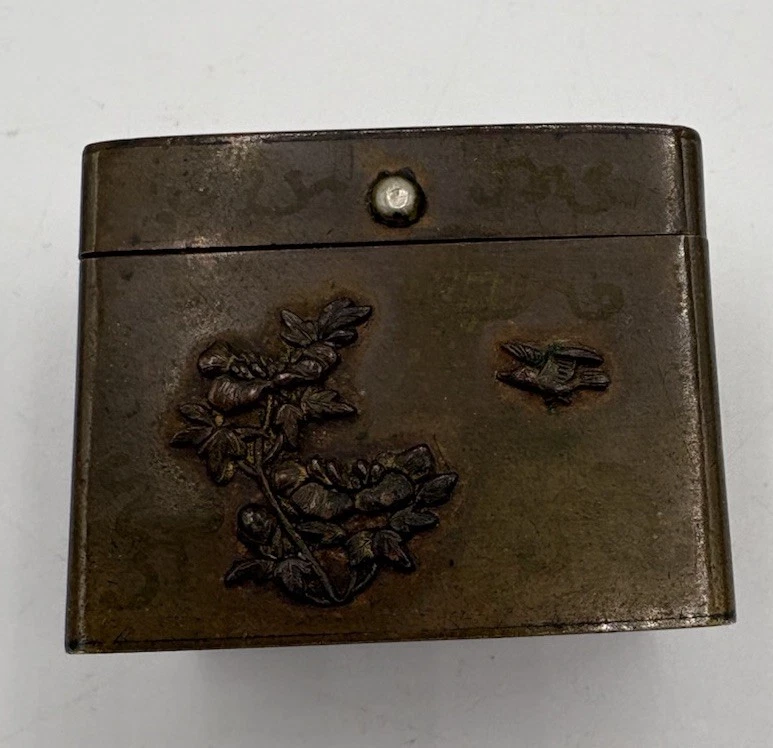 ANTIQUE JAPANESE MIXED METAL COPPER BRASS PILL SNUFF BOX MEIJI PERIOD 1868-1912 - Image 4 of 4