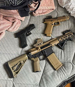 AR-15M4 Adjustable Stock Electric Airsoft Rifle AEG TanBlack others if good pric