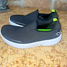 New Women  s Oofos OOMG Eezee Recovery Black  White Slip On Shoes Sz 8