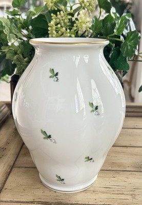 Augarten Wien Parsley Green Chubby Vase 6490 Vienna Porcelain Hand Painted 7''