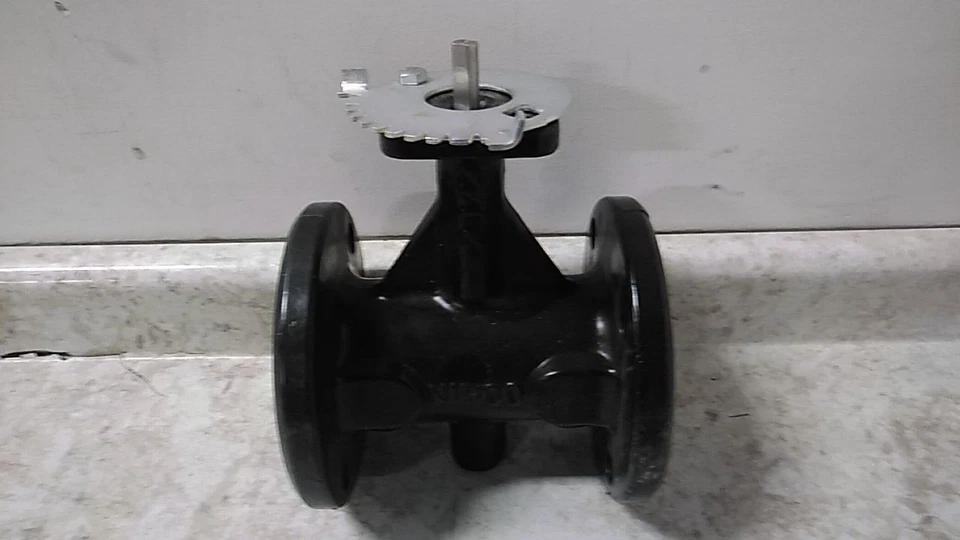 Válvula mariposa estilo brida Nibco FC27653 21/2 2-1/2 pulgadas tamaño tubo 200 PSI máximo Foto 3 de 4