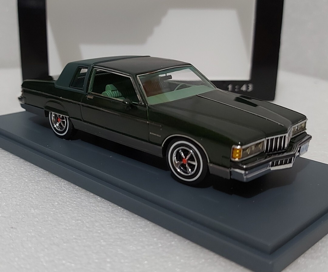 Pontiac Bonneville Brougham 2 Door 1980 Green Met 1:43 Neo