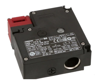 1PC Brand New In Box Omron D4NL-1CFA-B Guard Lock Safety-Door Switch
