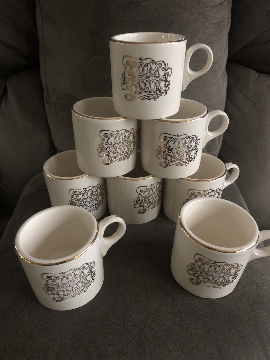 Vintage 1950s Tom and Jerry Coffee Tea Cups Set of 8 Gold Trim Lettering  2.75 in