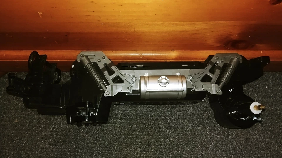 Chassis for RadioShack 1:10 Scale Remote Control Ford F-150 - Image 4 of 4