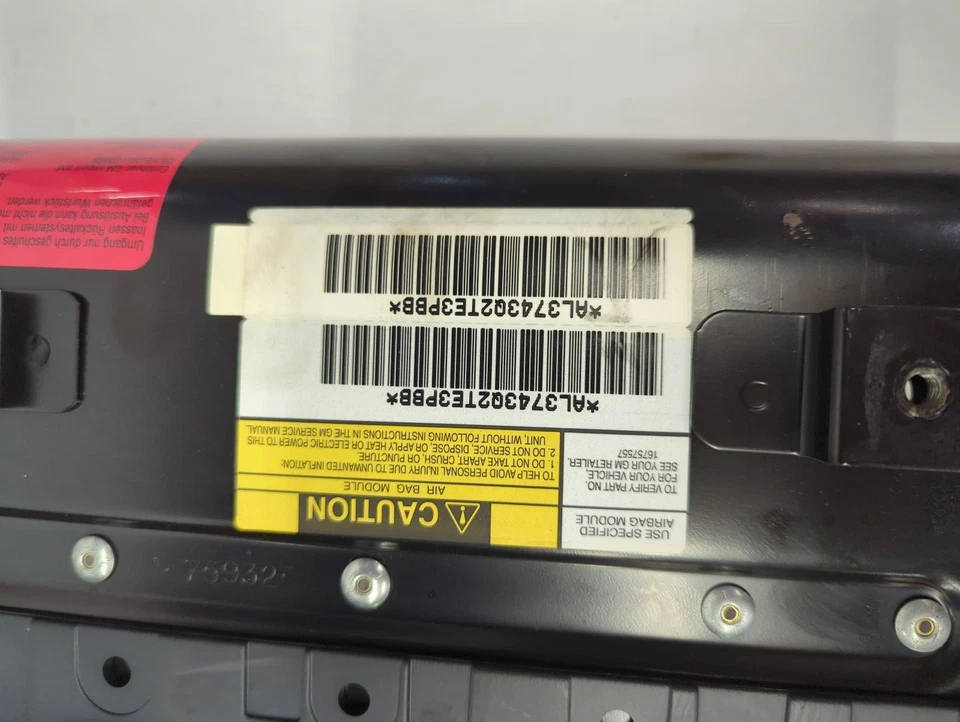 '98-'99 GMC SONOMA Right Air Bag passenger dash black OEM - Image 3 of 3