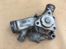 Pompe à eau Porsche 924