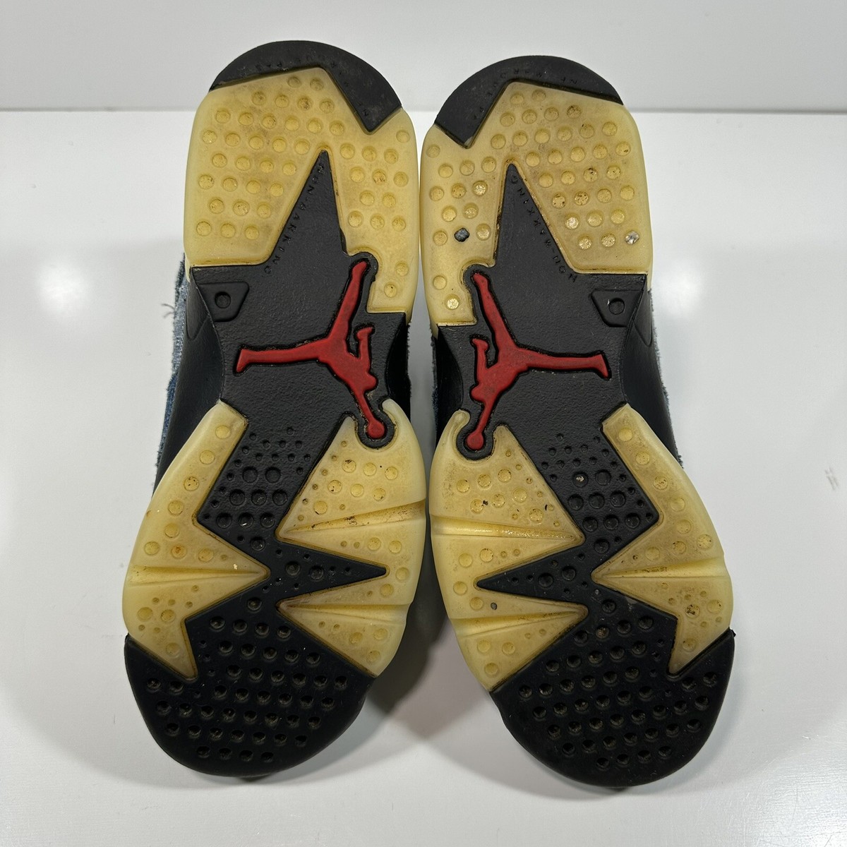 Nike Air Jordan VI 6 Retro 