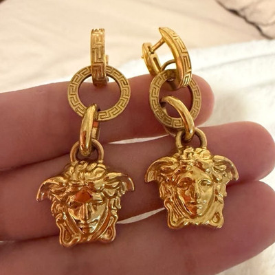 Gold Tone Clip-On Dangle Drop Earrings Round Medusa Head Face Medallion