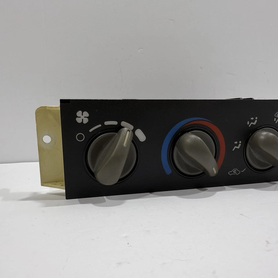 Pontiac Sunfire 2003-2005 módulo de temperatura de control climático térmico OEM Foto 2 de 4