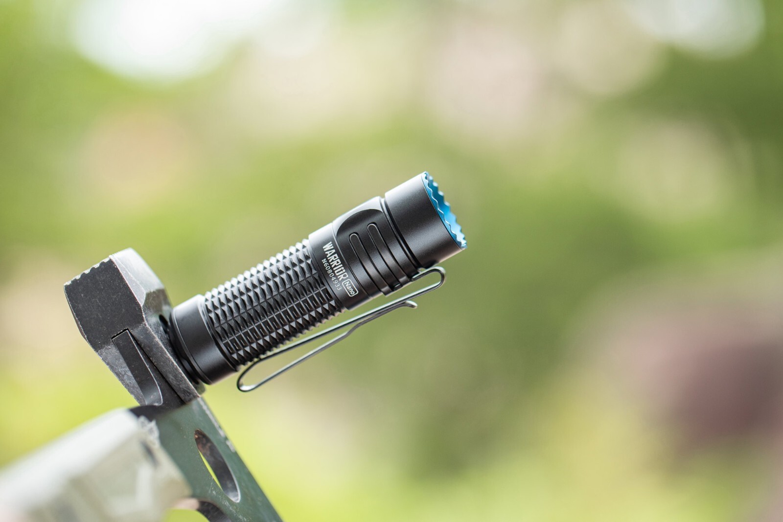 Olight Warrior Nano &ndash; Torcia Tattica EDC Ricaricabile 1200 Lumen &ndash; Colore Nero