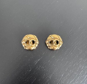 Authentic Vintage CHANEL Logo 1980-1990 Gold Plated CC Hollow Round Clip On Earrings