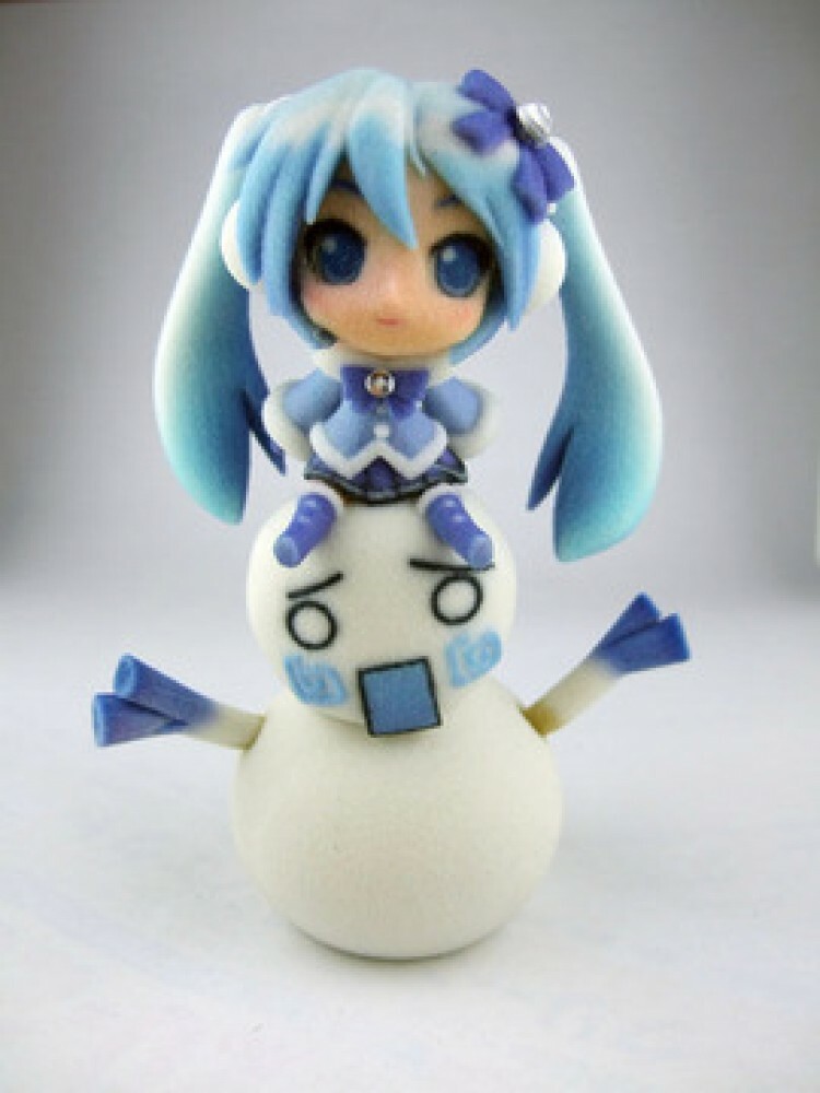 WF2013 LTD Yuki Miku Hatsune Snow man Mini Figure 3