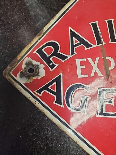 ORIGINAL & AUTHENTIC ''RAILWAY EXPRESS AGENCY'' PORCELAIN DEALER SIGN 11X11 IN. - Picture 2 of 6
