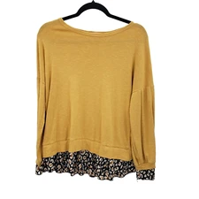 Hailey & Co Boutique Mustard Yellow Knit Top Womens Small Leopard Print Layered