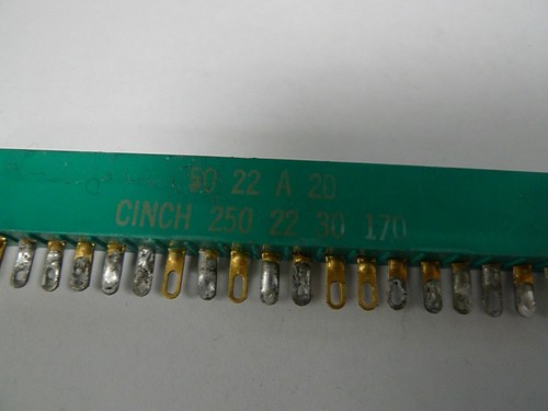 Edge Connector 50-22-A 20 Cinch 250-22-30-170 Single Sided 22 Position - Picture 2 of 12