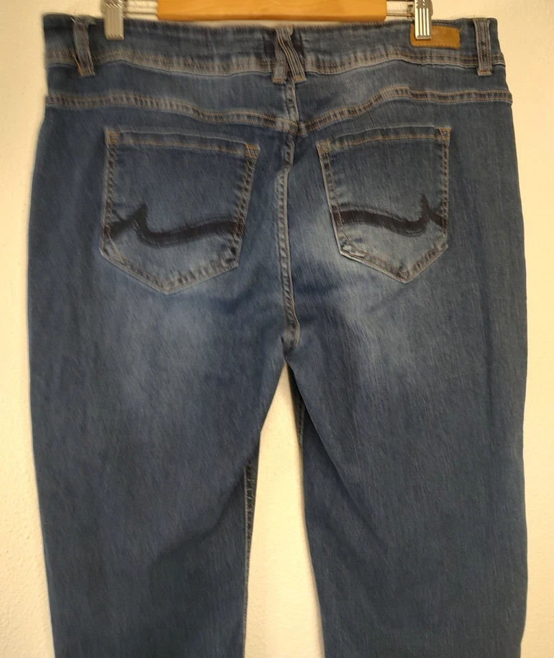 Jeans Angels Forever Young azul denim lavagem média elástico cinco bolsos cintura alta 16 - Imagem 3 de 4