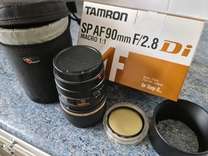Tamron SP-AF90mm F2.8 1:1 Macro lens Sony Fitting with case - almost unused