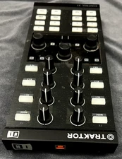 Native Instruments Traktor Kontrol X1 MK2 - Excellent Condition, Fully Working