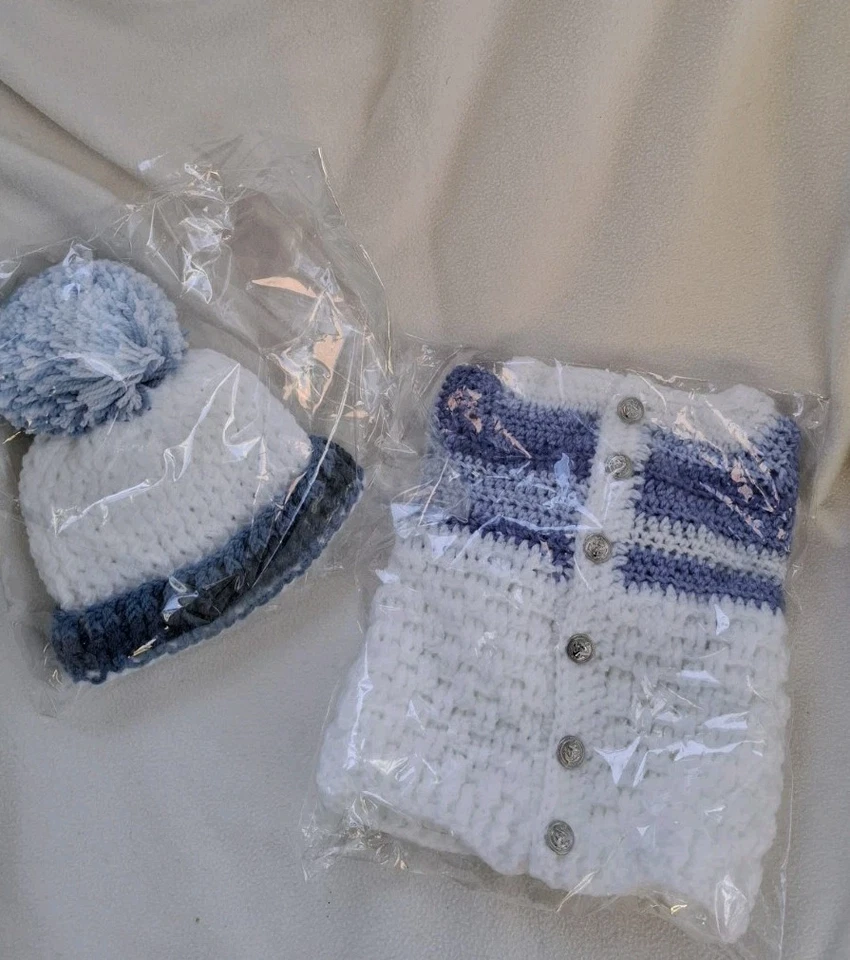 Häkel Strickjacke & Bommelmütze Baby 12 Monate ? Junge Weiß Regenbogen Blau Neu