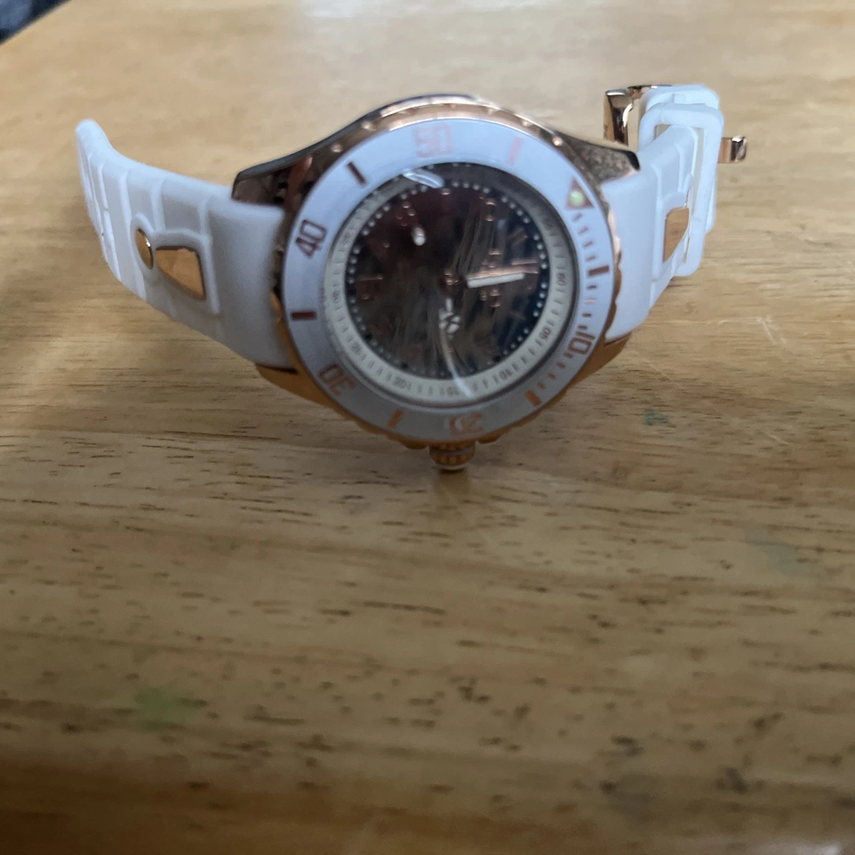 NWT White KYBOE Silicone Band Silvertone Face Unisex Mariner Watch No Box White Rubber Watch Strap | White Silicone Apple Watch Band  main image 4