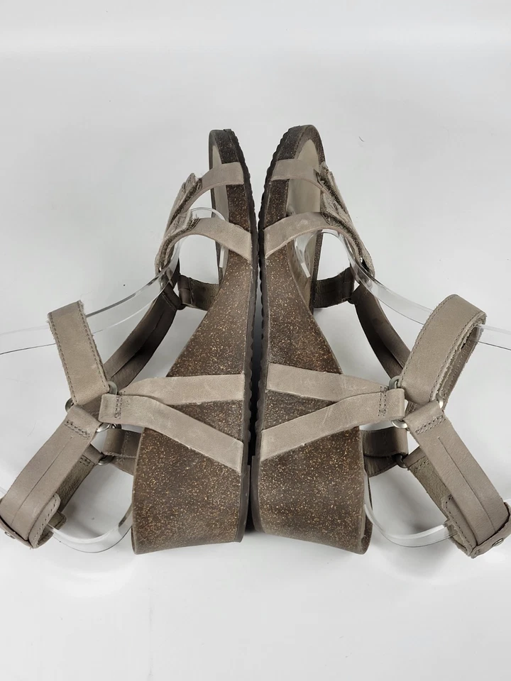 Teva Ysidro Sandals Womens 8 Wedge Strappy Taupe Brown Leather Hook Loop - Image 4 of 4