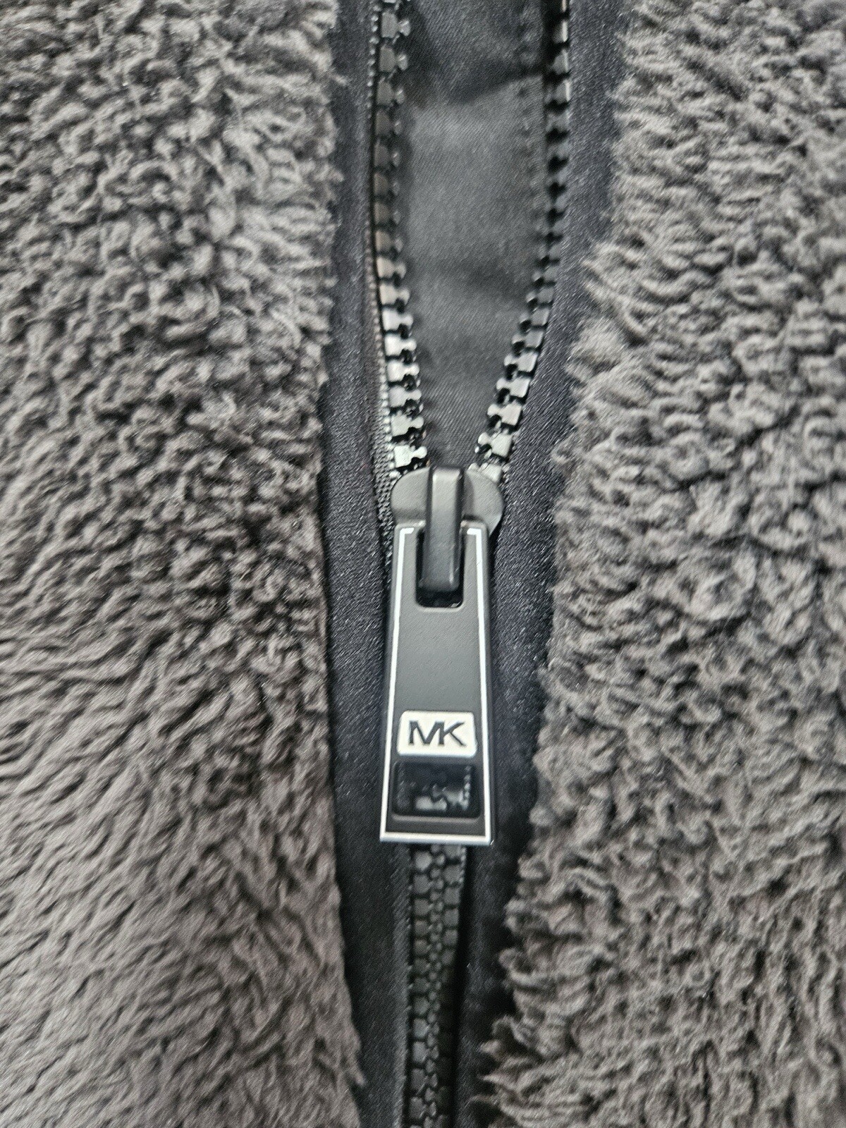 Picture 4 of 12