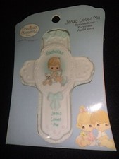 Precious Moments Baby Jesus Loves Me Personalized Wall Cross