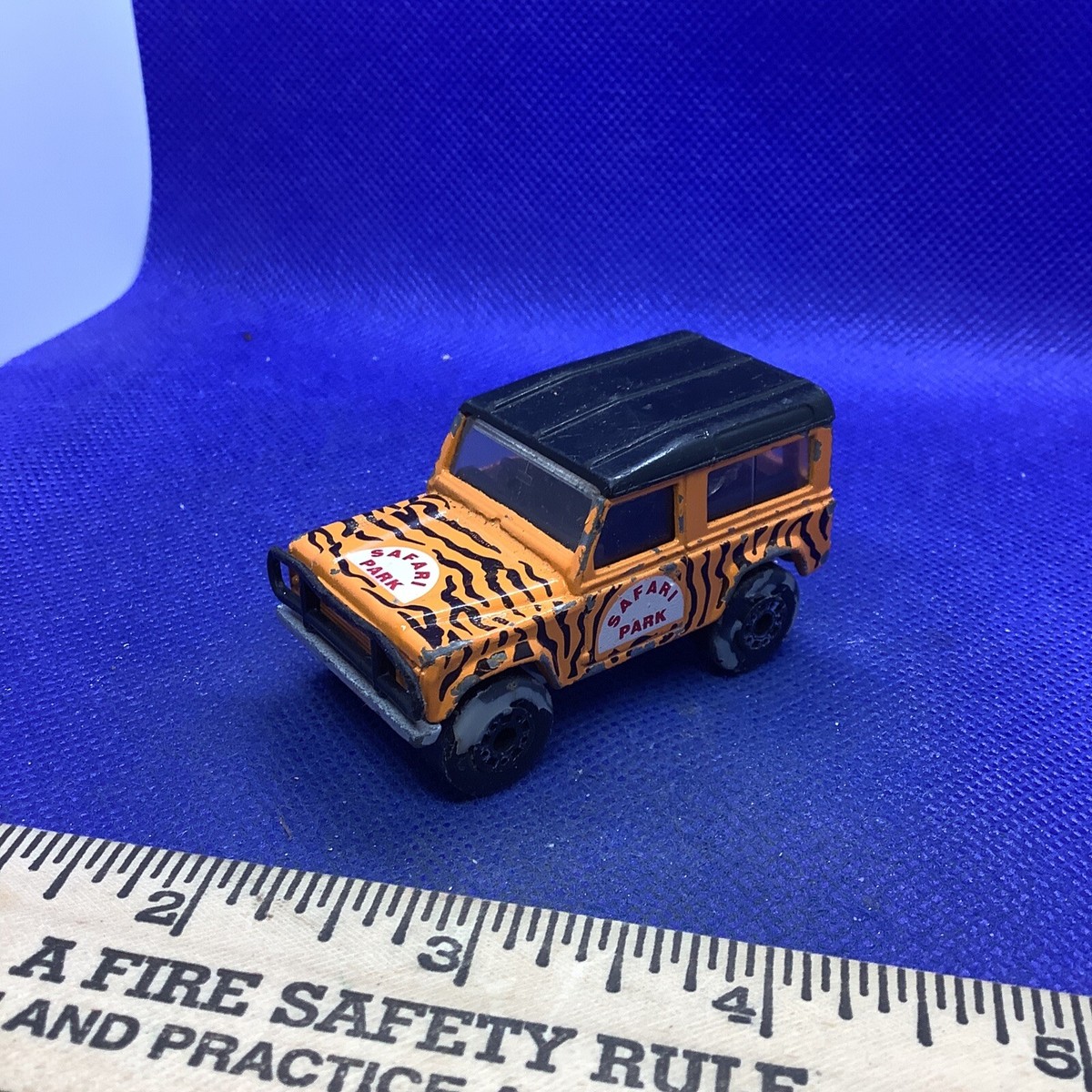Matchbox Land Rover Ninety from Off-Road 5-Pack 