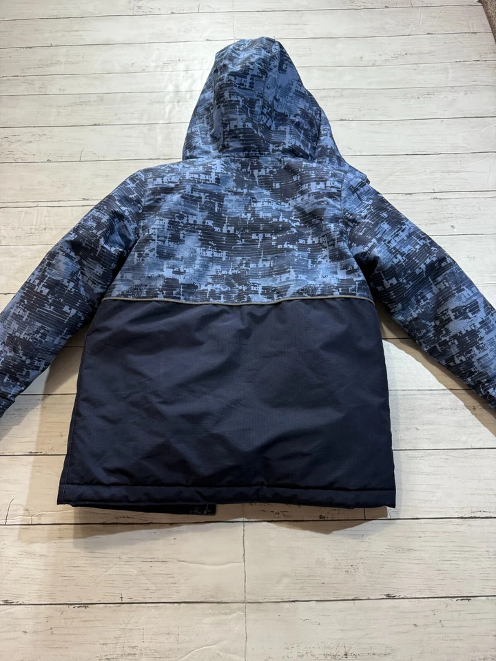 The Children’s Place Boy's Black Gray Puffer Winter Jacket Coat 2 Piece Size S/P - Image 2 of 4