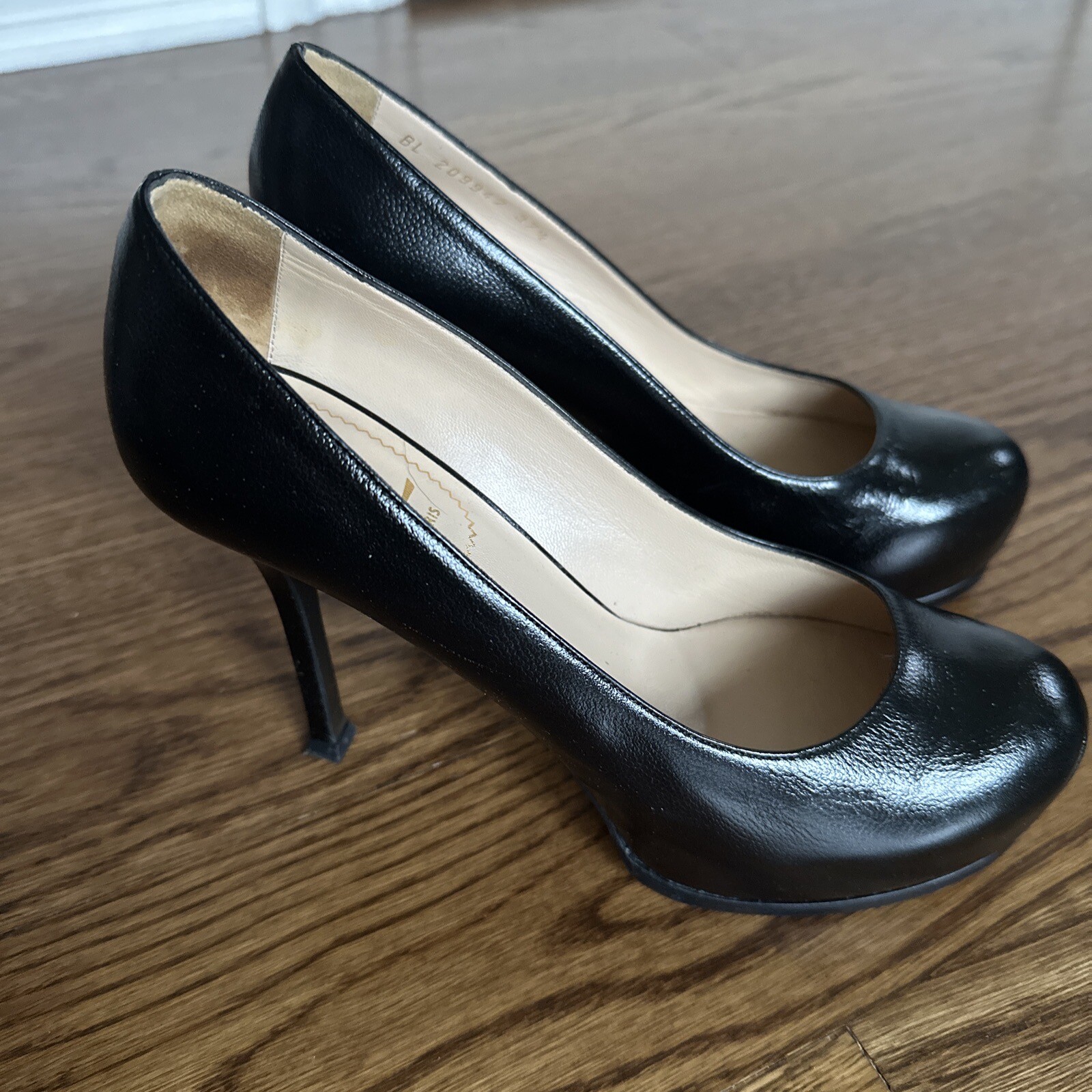 SCARPE YVES SAINT LAURENT PARIS TRIBTOO NAPPA NERO NERE 37 1 2 Made in Italy YSL