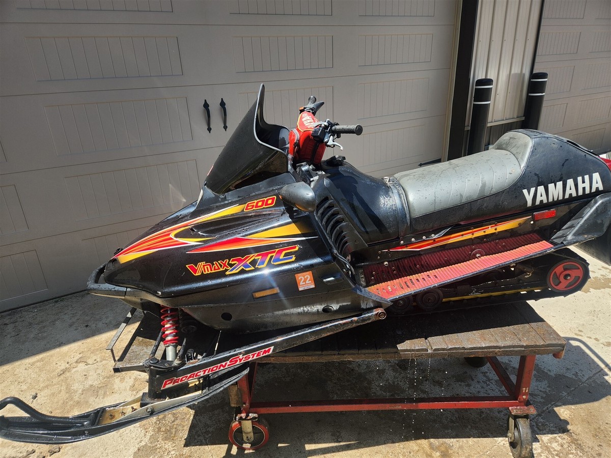 1997 YAMAHA VMAX 600 XTC 8CX oem snowmobile Taitogiken fuel 1997 YAMAHA VMAX 600 XTC 8CX oem snowmobile Taitogiken fuel