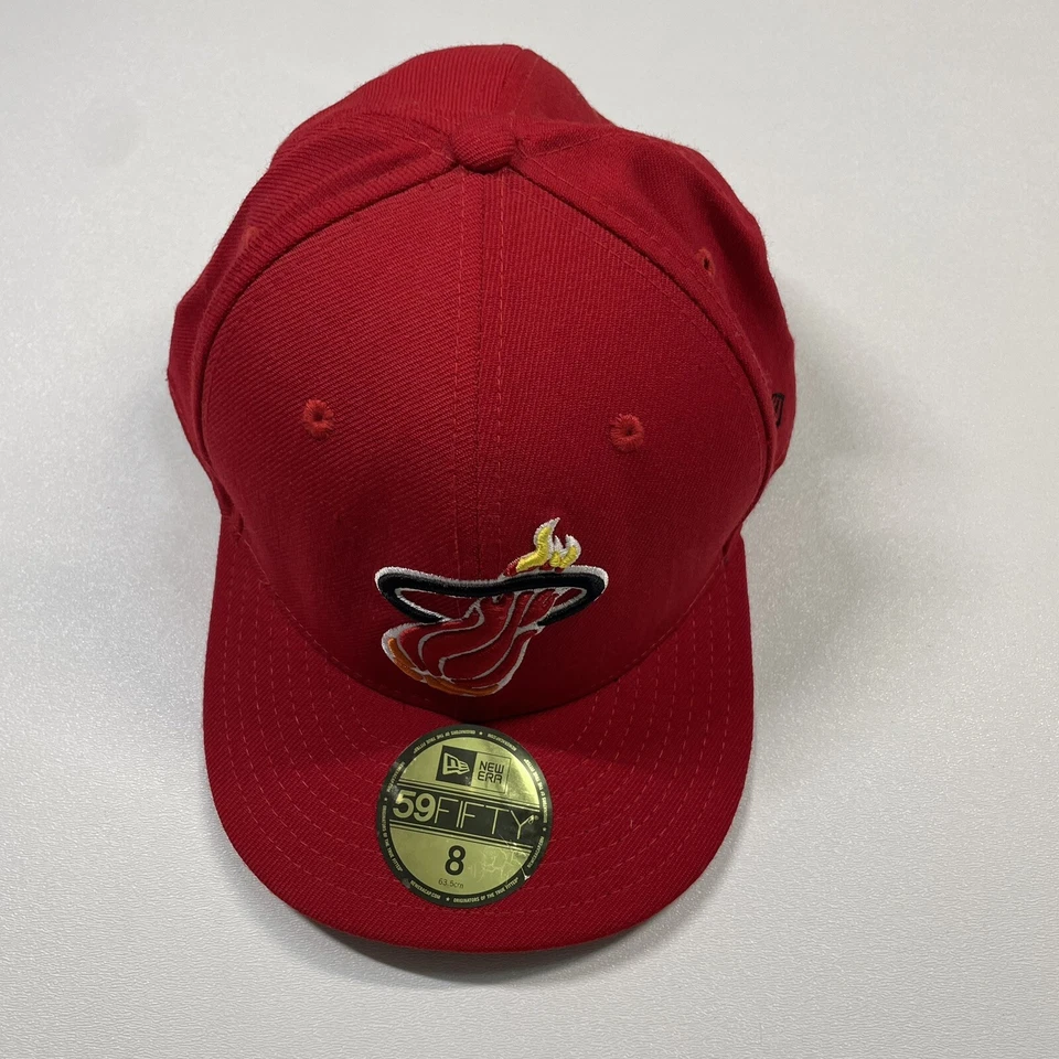 Miami Heat Hat Cap Men’s Red 8 NBA Fitted 100% Wool 59Fifty New Era - Image 4 of 4