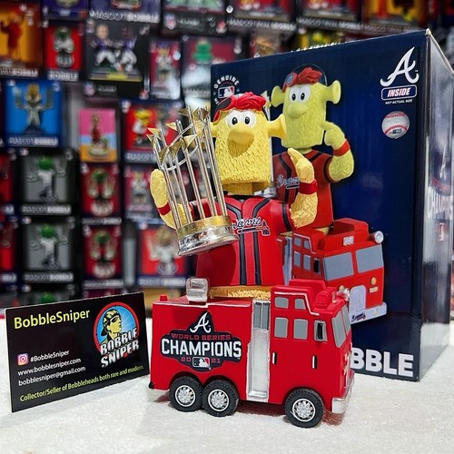BLOOPER Atlanta Braves "Fire Truck" 2021 World Series Celebration MLB Bobblehead - Picture 2 of 8