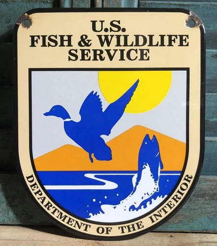 VINTAGE U.S. FISH & WILDLIFE SERVICE 8” PORCELAIN GAS OIL SIGN