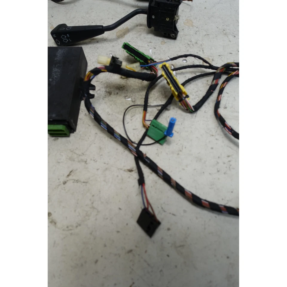 BMW E30 1988-1993 Serie 3 OBC Kit de modernización Tallo Arnés Relé OEM Foto 3 de 4