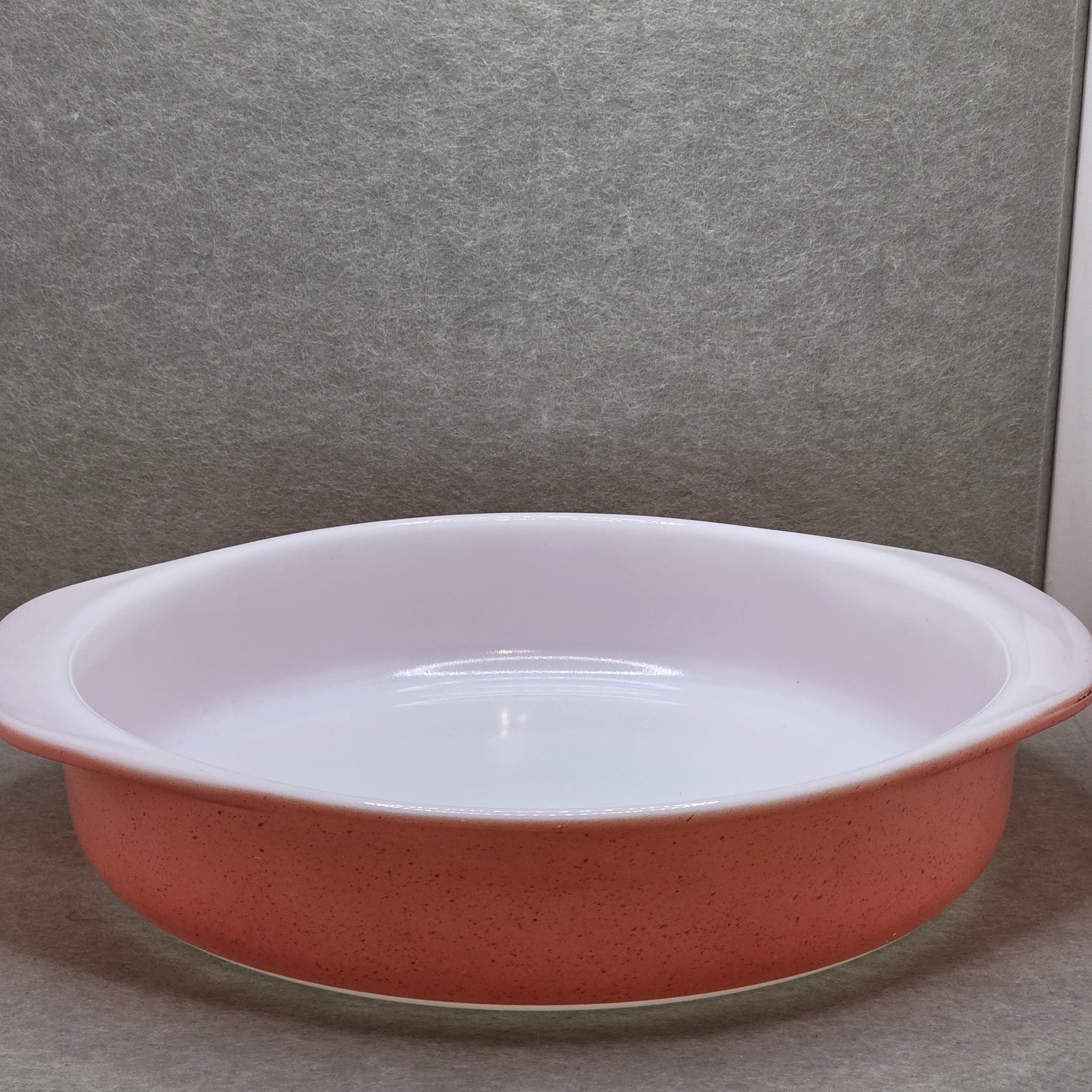 Vtg Pyrex Flamingo Pink Ovenware 221  Baking Dish Cake Pie Dish 8"  