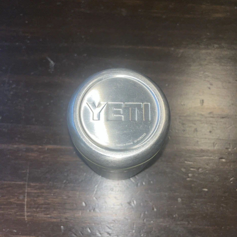 Refrigerador de lata YETI Rambler Colster 12 oz verde oliva - Imagem 4 de 4