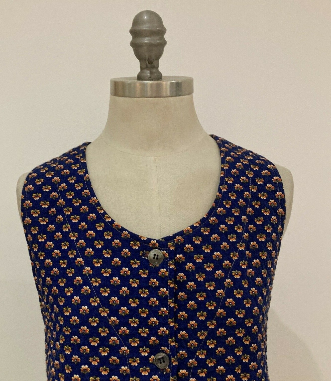 Rare Fiona Browne for Spectrum 1970s Waistcoat, 16.5" pit to pit, unworn 2