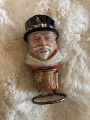 VINTAGE Beefeater Ceramic Bottle Top Stopper Made in GREAT BRITIAN