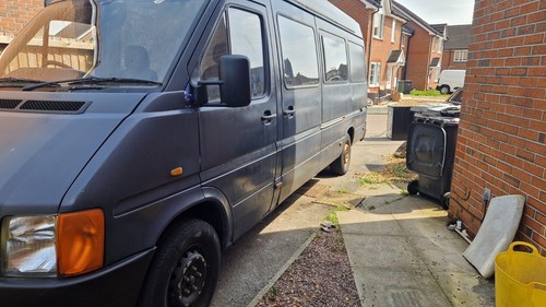 Volkswagen LT 35 2.5 D Campervan Conversion - Picture 3 of 24