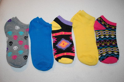 Womens 5 PAIR LOW CUT ANKLE SOCKS Yellow Blue Multi SKULLS AZTEC Shoe Size 4-10