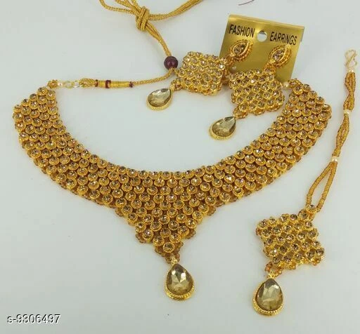 Artificial gold store choker necklace