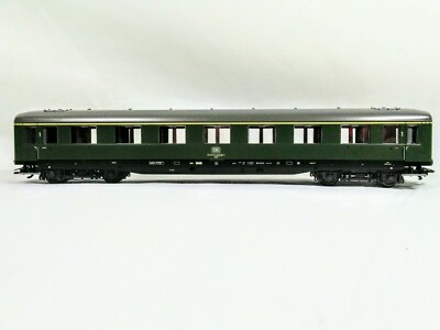 Marklin HO 43200 DB 1st. Class Express Passenger Car Aue 310