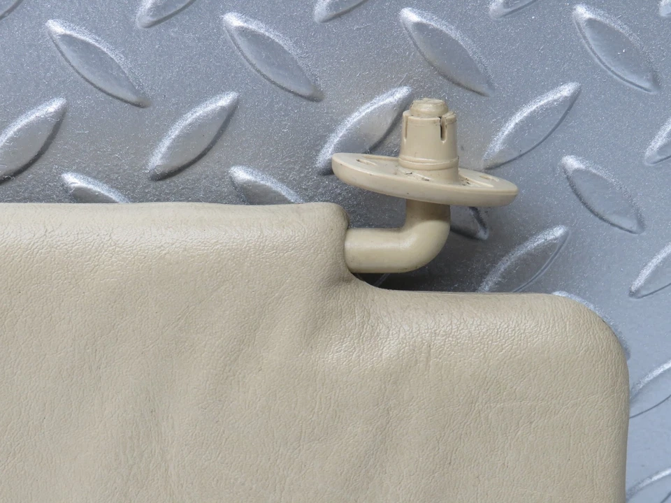 Parasol lado derecho beige ♙�33944♙�� Mercedes-Benz W124 260E Foto 3 de 4