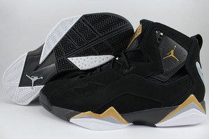 jordan preto e dourado