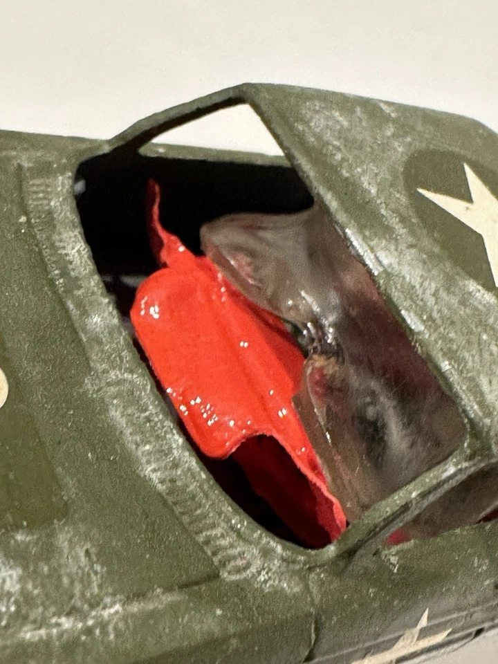 CORGI 358 OLDSMOBILE SUPER 88  STAFF CAR 671 Melted Compartment - Image 4 of 4