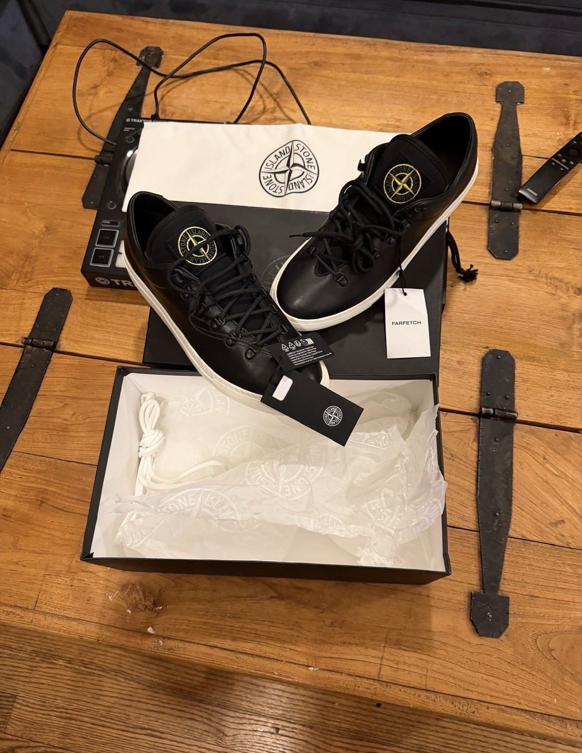 Stone Island Leather Sneakers - Size 11 thumbnail 8