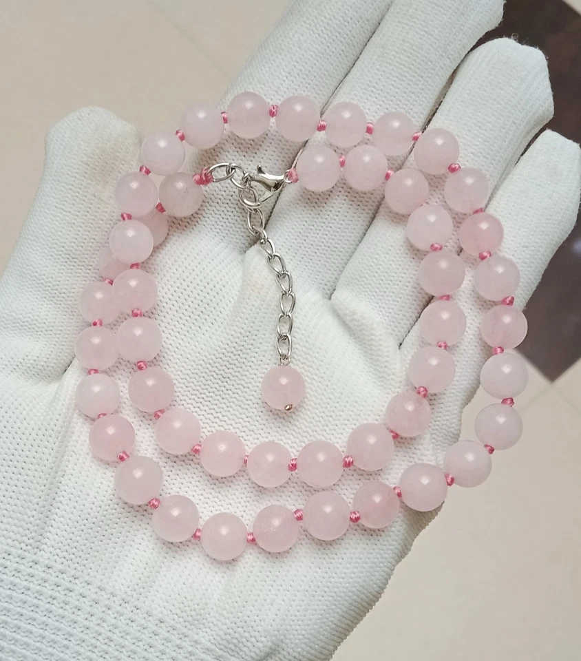 Collar de cuentas redondas de cuarzo rosa natural, collar anudado a mano, joyería boho Foto 2 de 4
